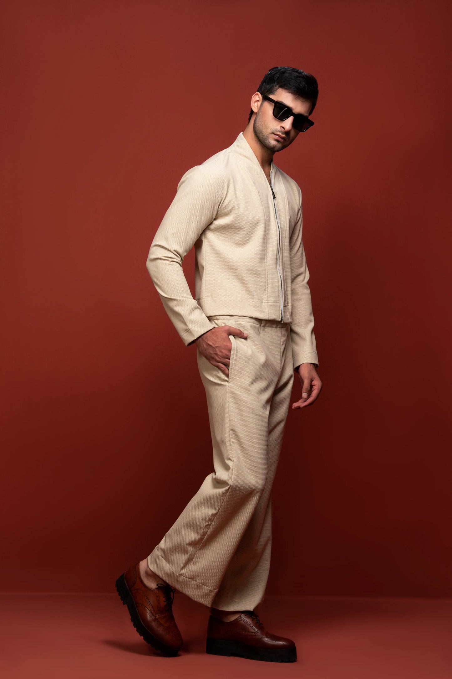 Classic Essence Off-white Zipper Set | Shirt & Trouser