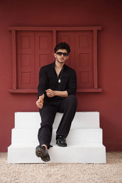 Relax Fit Black Button-down
