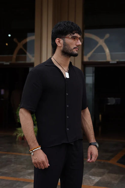 Relax Fit Black Button-down
