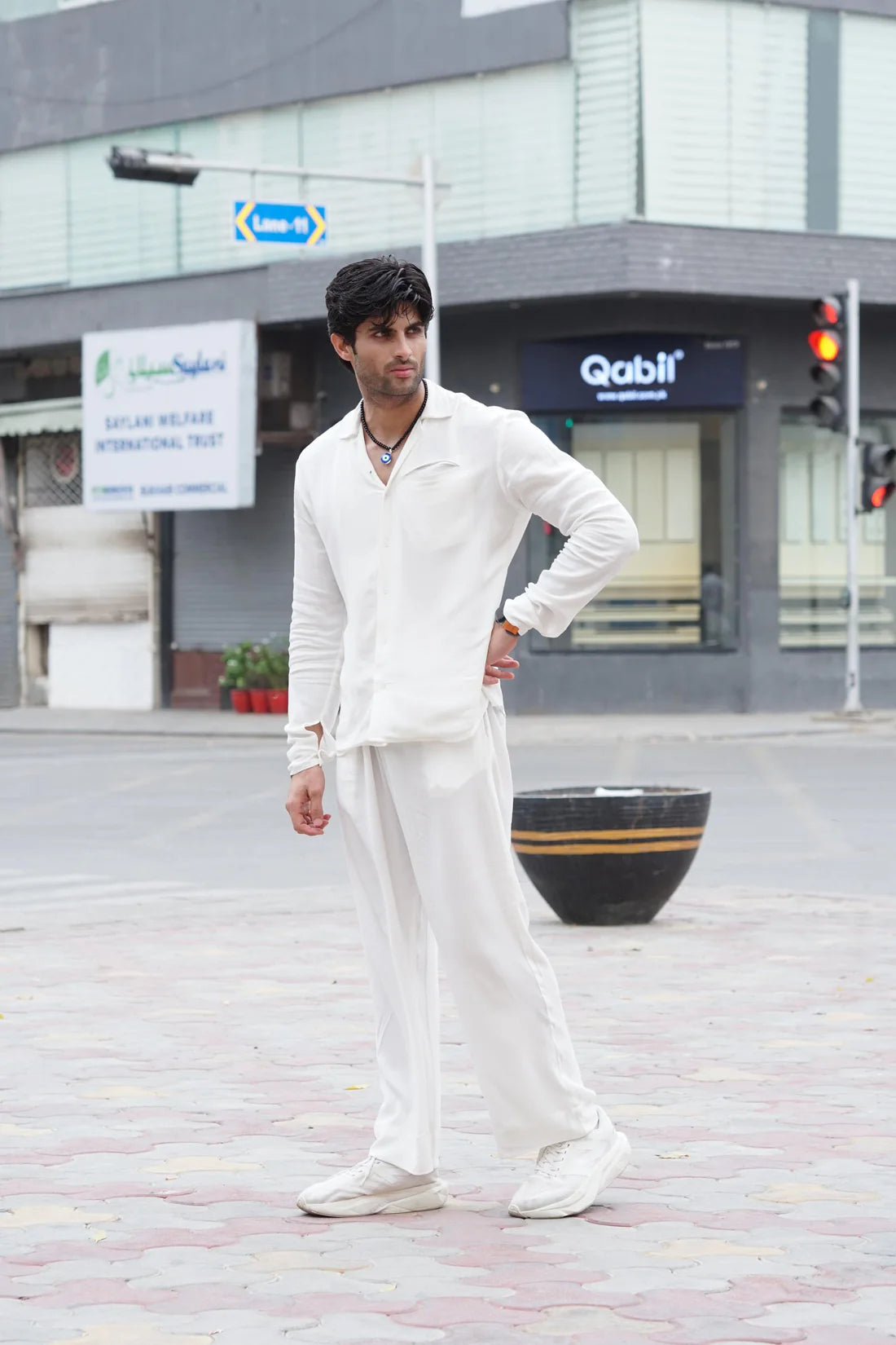 Relax Fit White Button-down